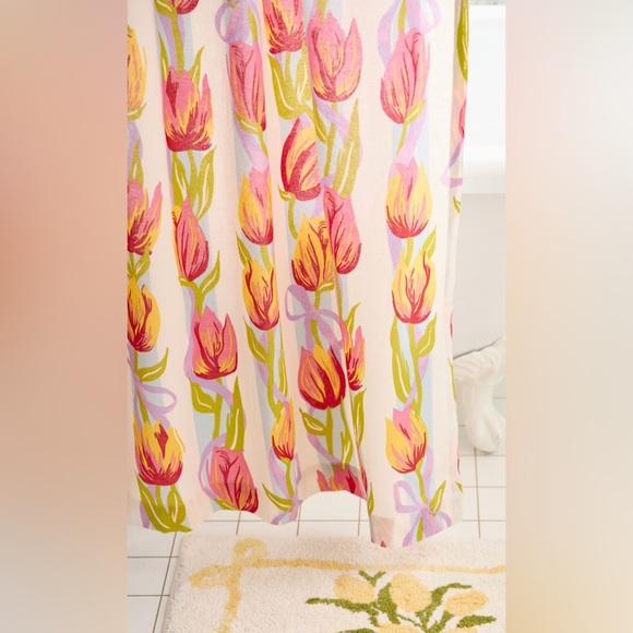 Urban Outfitters UO HOME Floral Shower Curtain with Tulips NEW NWOT - Picture 1 of 2